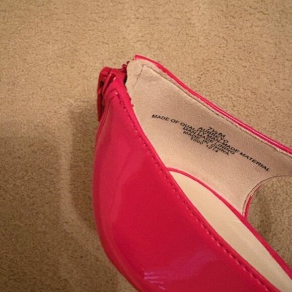 Nine West Pink Patent Sandal - Picture 6 of 6